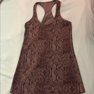 Lululemon tank